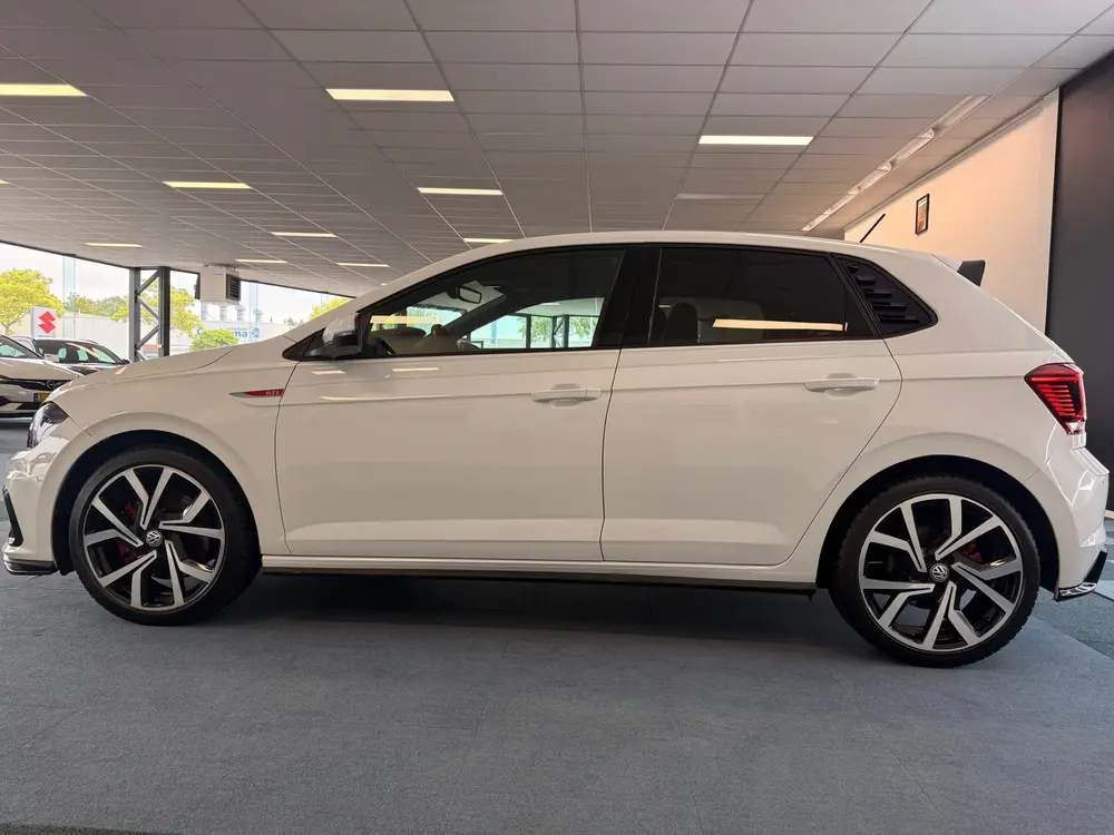 Volkswagen Polo 2.0 TSI GTI uit 2019, foto 2