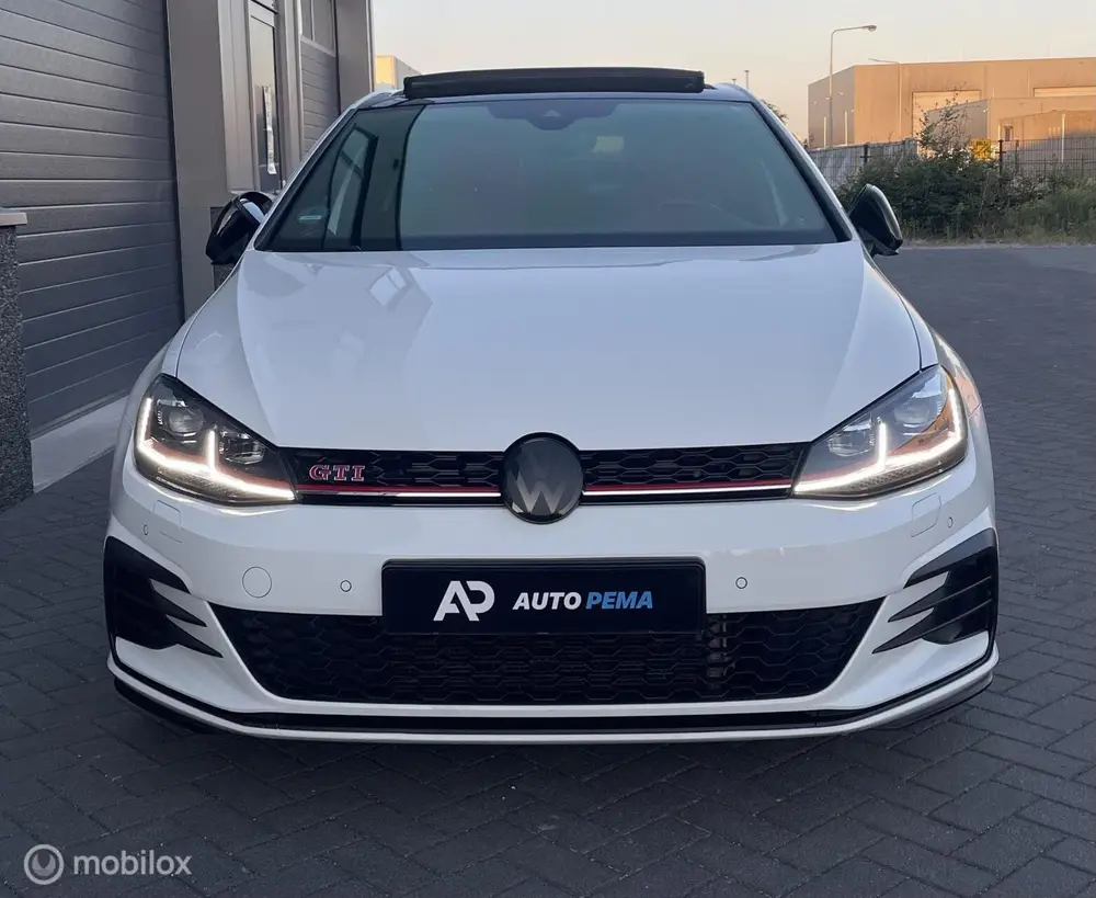 Volkswagen Golf 2.0 TSI GTI DSG Performance 245PK uit 2020, foto 10