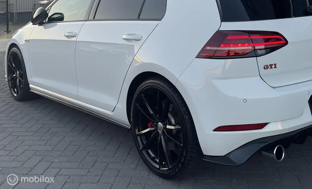 Volkswagen Golf 2.0 TSI GTI DSG Performance 245PK uit 2020, foto 13