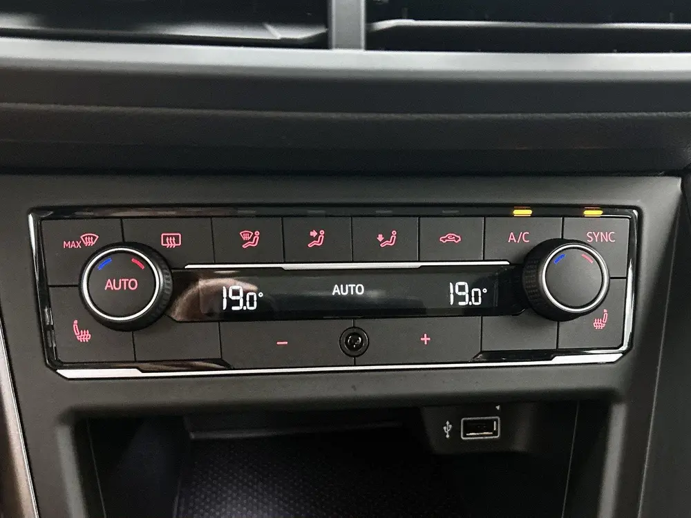 Volkswagen Polo 1.0 TSI Highline Business R 95 PK | Automaat uit 2020, foto 19