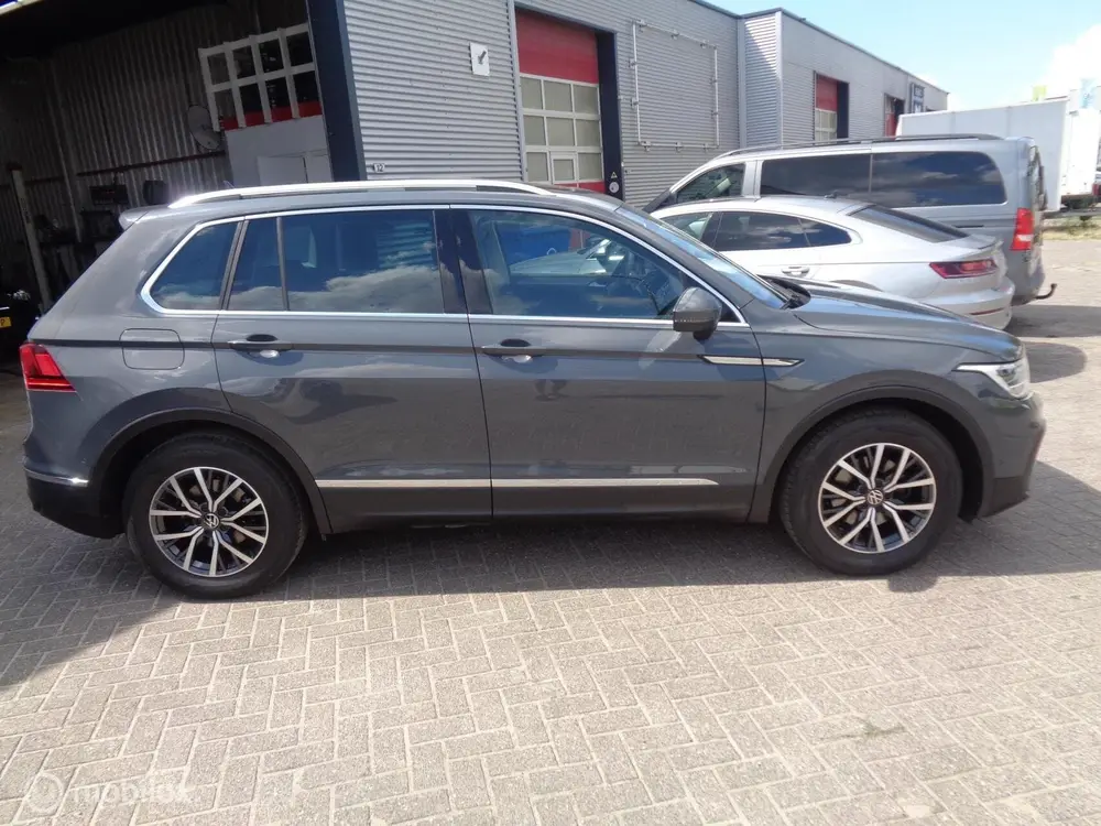 Volkswagen Tiguan 1.5 TSI Elegance/Airco/Navi/Panorama/Virtu uit 2021, foto 4