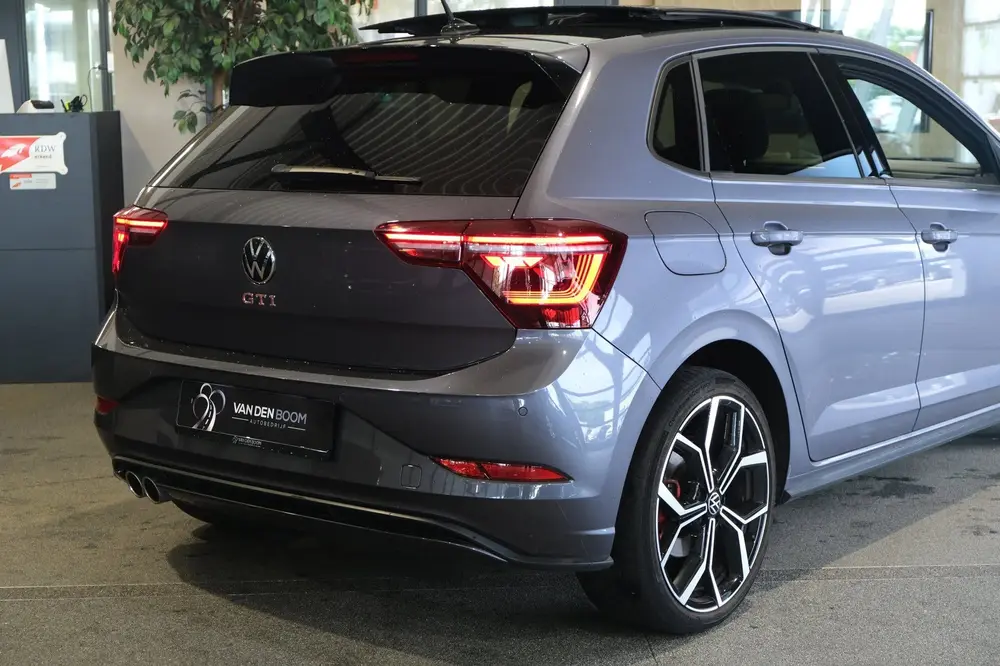 Volkswagen Polo 2.0 TSI GTI 207PK DSG Facelift Pano Alcantar uit 2023, foto 10