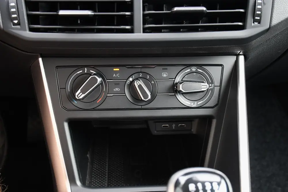 Volkswagen Polo 1.0 TSI Life 1 EIGENAAR/ APPLE CARPLAY/ DAB uit 2022, foto 18