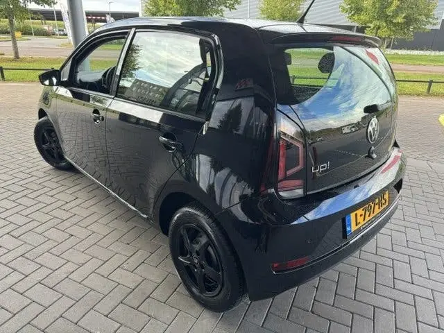 Volkswagen Up! VERKOCHT! 1.0 UP! 5-DRS. + ECC/LMV/CRUISE/PDC uit 2021, foto 2