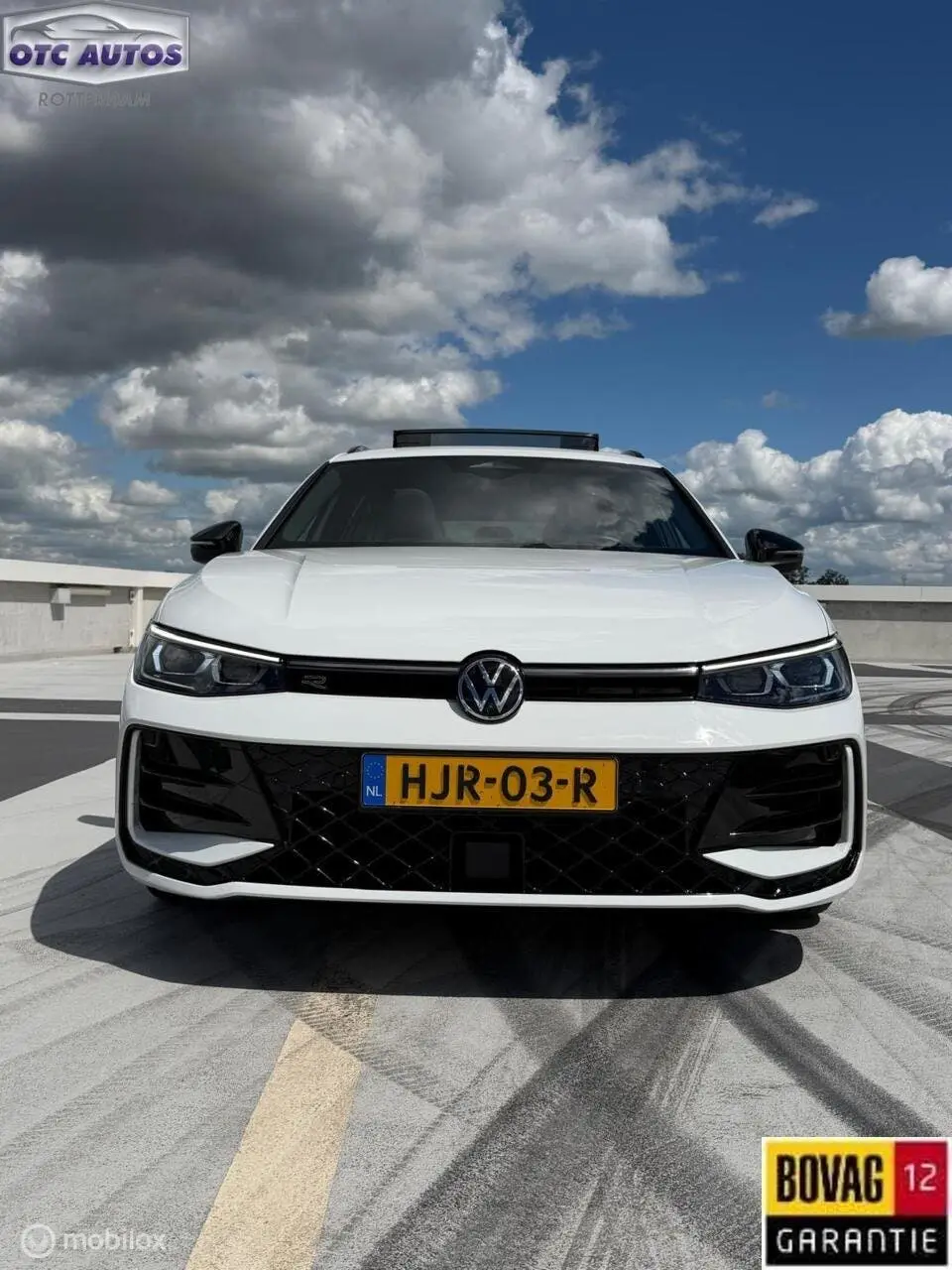 Volkswagen Passat Variant 2.0 TDI R-Line Business Panoramada uit 2024, foto 2