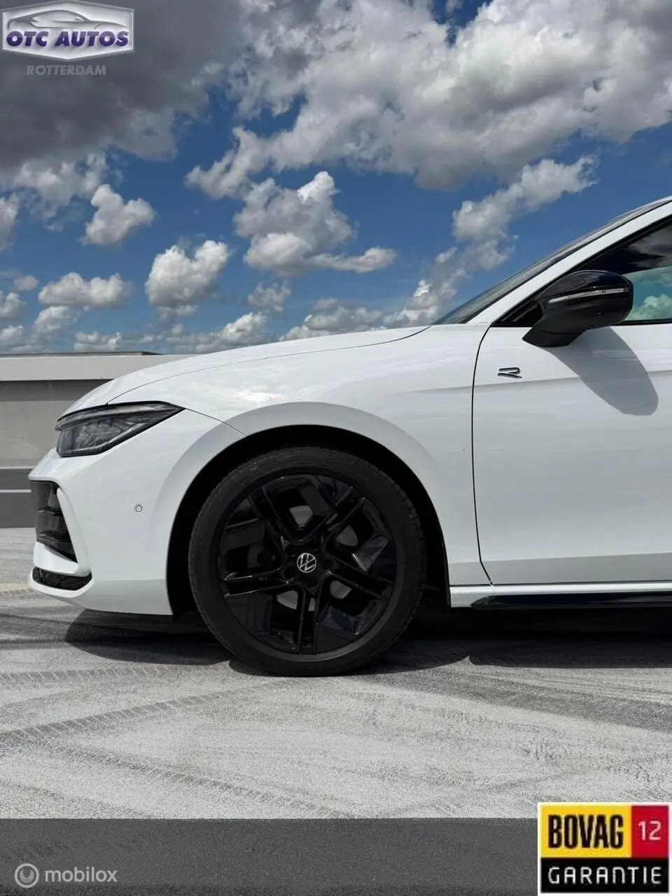 Volkswagen Passat Variant 2.0 TDI R-Line Business Panoramada uit 2024, foto 4