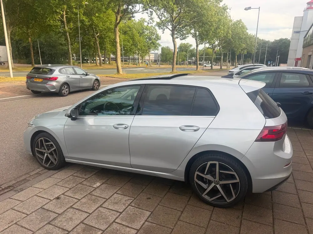 Volkswagen Golf 1.5 eTSI Style bj 2020 automaat pano uit 2020, foto 6