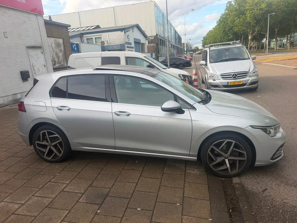 Volkswagen Golf 1.5 eTSI Style bj 2020 automaat pano uit 2020, foto 9
