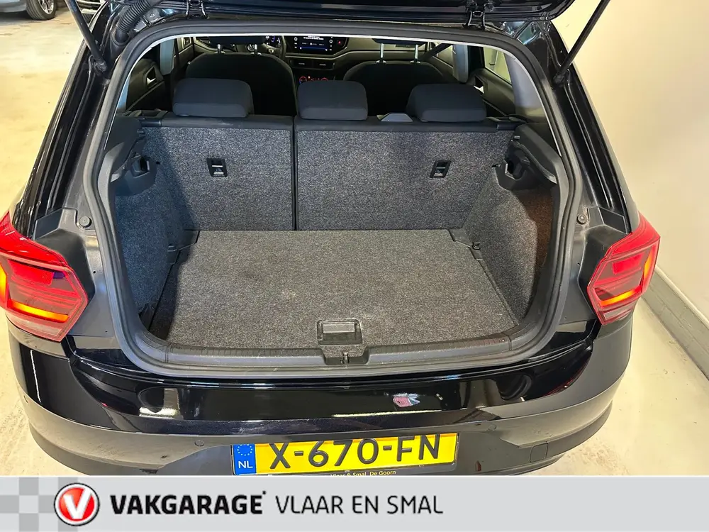 Volkswagen Polo 1.0 TSI Highline Business R 5 deurs-Automaat uit 2020, foto 18