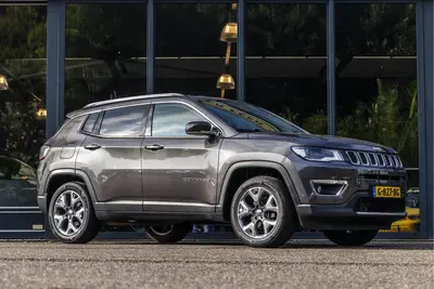 Jeep Compass 1.4 MultiAir Limited (bj 2019) uit 2019