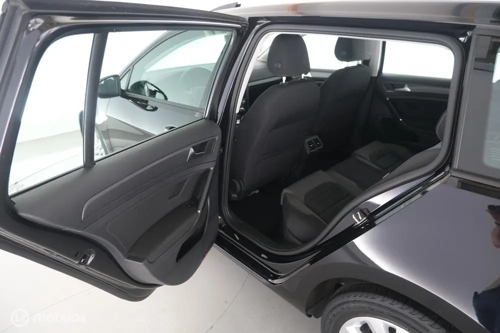 Volkswagen Golf 1.0 TSI Comfortline Business trekhaak|stoelv uit 2020, foto 17