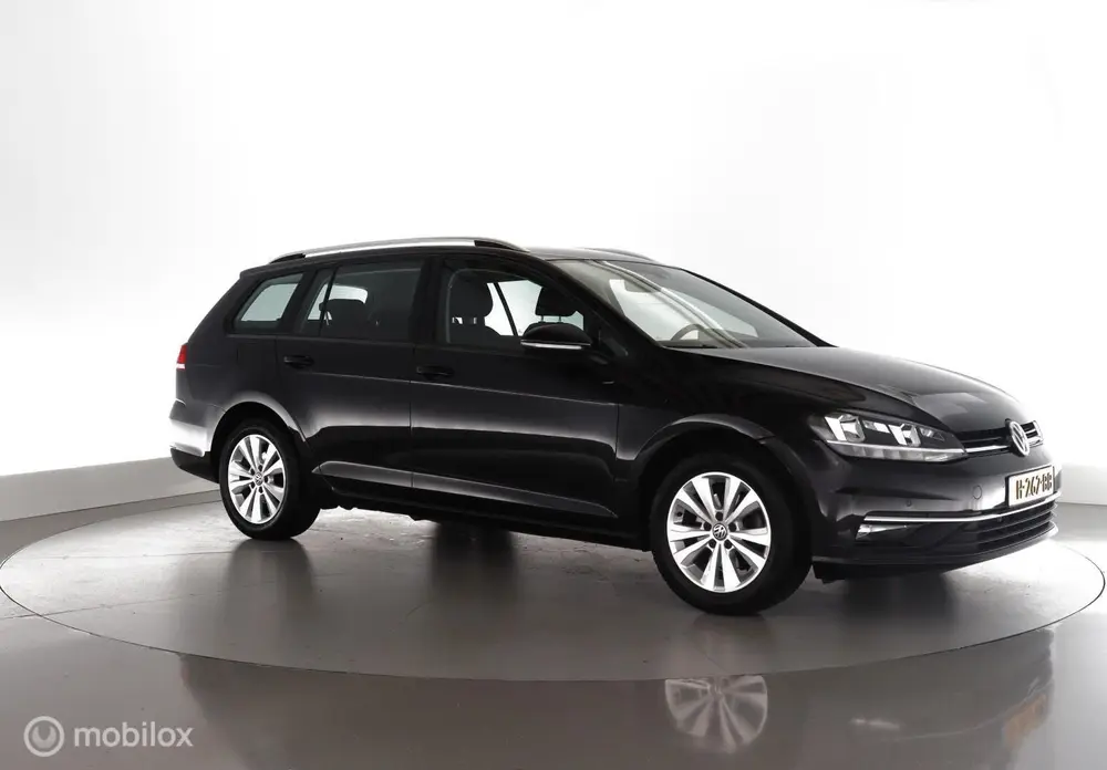 Volkswagen Golf 1.0 TSI Comfortline Business trekhaak|stoelv uit 2020, foto 2
