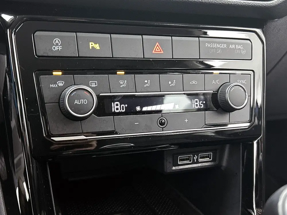 Volkswagen T-Cross 1.0 TSI Style | 116 PK | Led Koplampen | uit 2021, foto 15