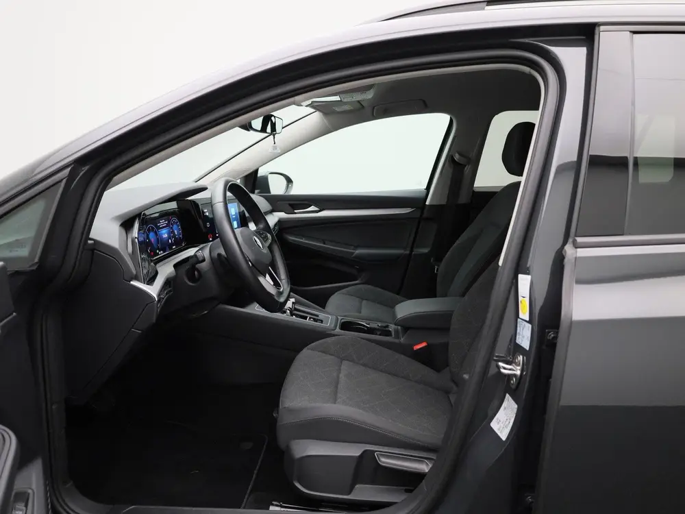 Volkswagen Golf 2.0 TDI SCR DSG Life Variant uit 2022, foto 9