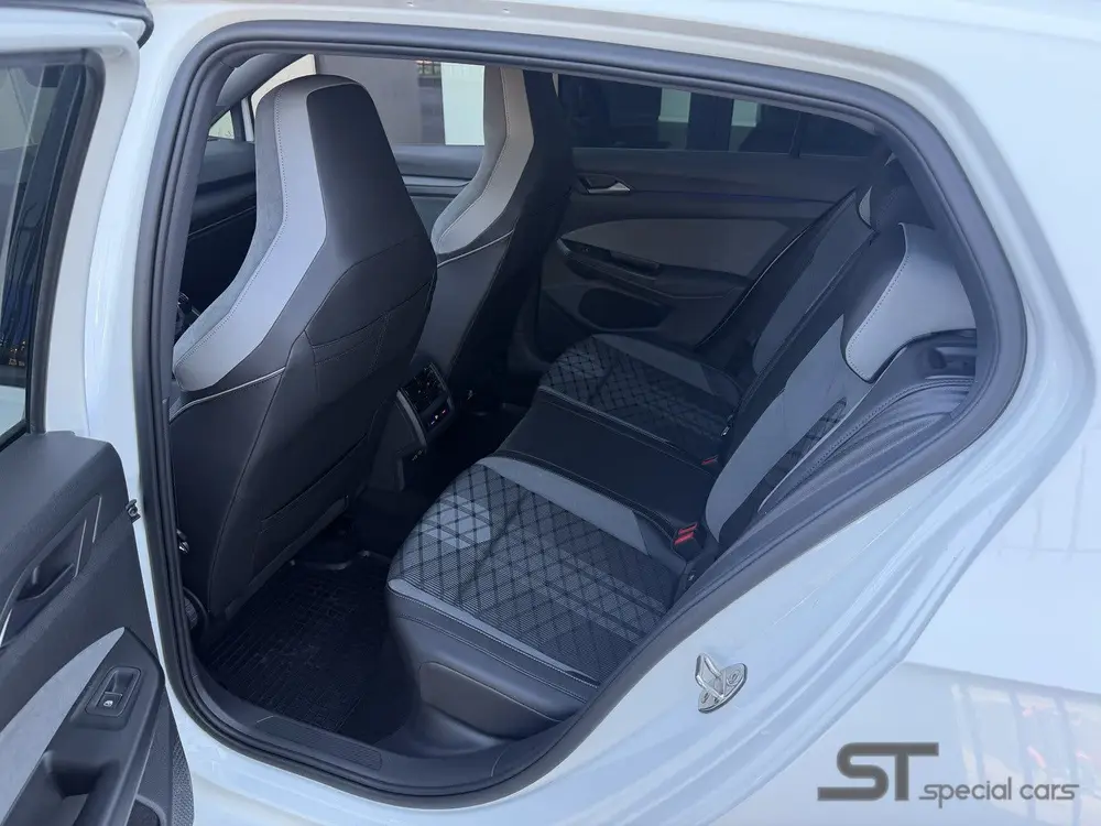 Volkswagen Golf 1.5 TSI R-Line|Winter Pakket|18 inch uit 2020, foto 15