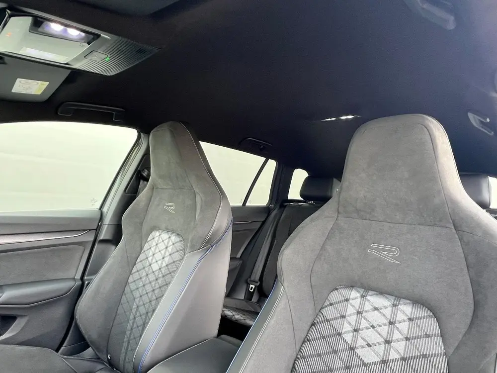Volkswagen Golf 1.5 eTSI Variant | R-Line | Facelift model | uit 2025, foto 10