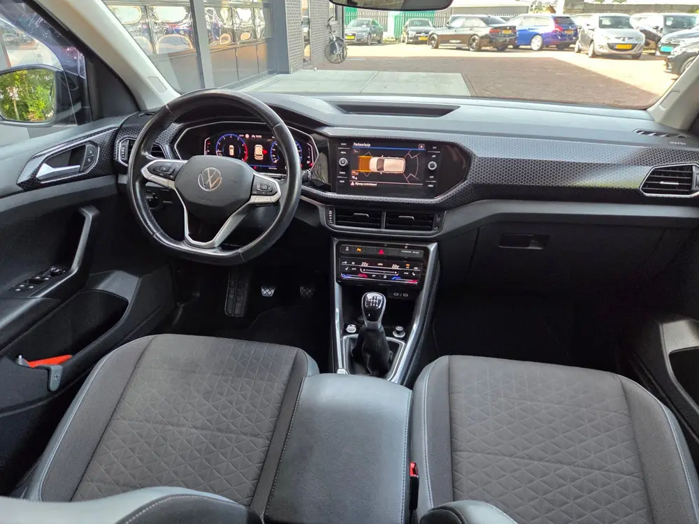 Volkswagen T-Cross 1.0 TSI Style | Virtual Cockpit uit 2021, foto 3