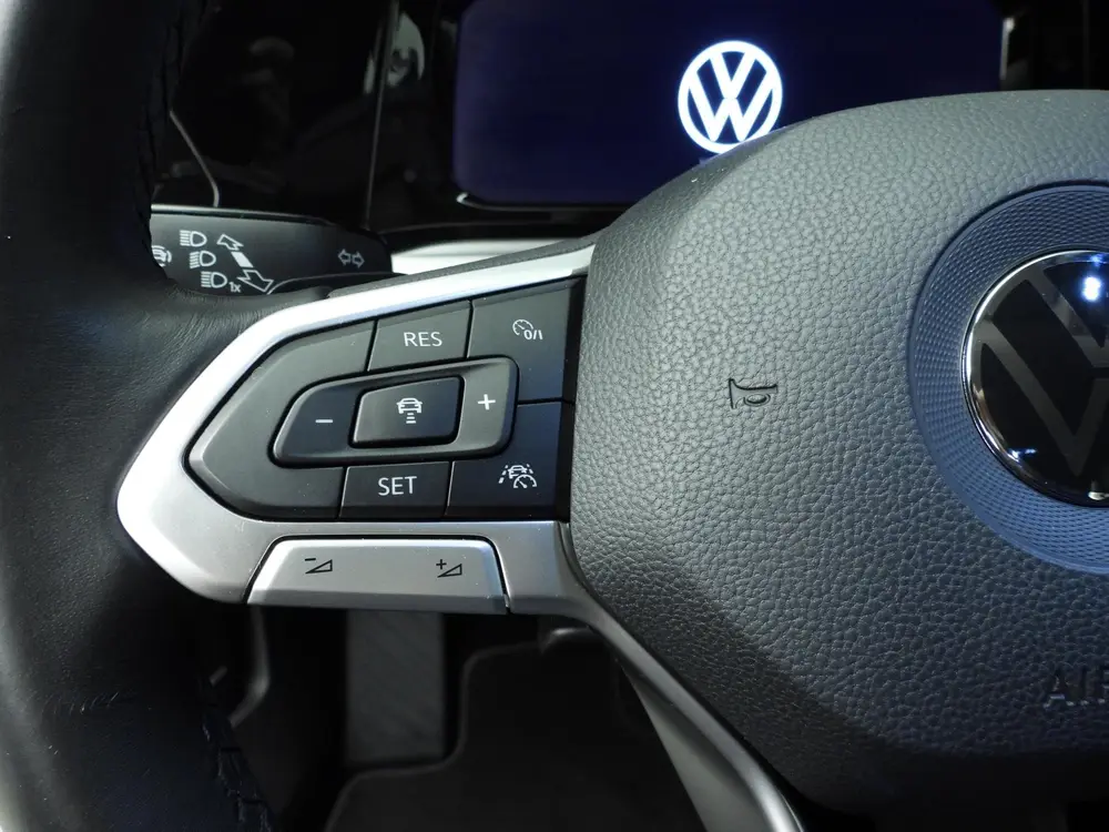 Volkswagen Golf 1.0 eTSI Life Business dealer onderhouden | uit 2021, foto 13