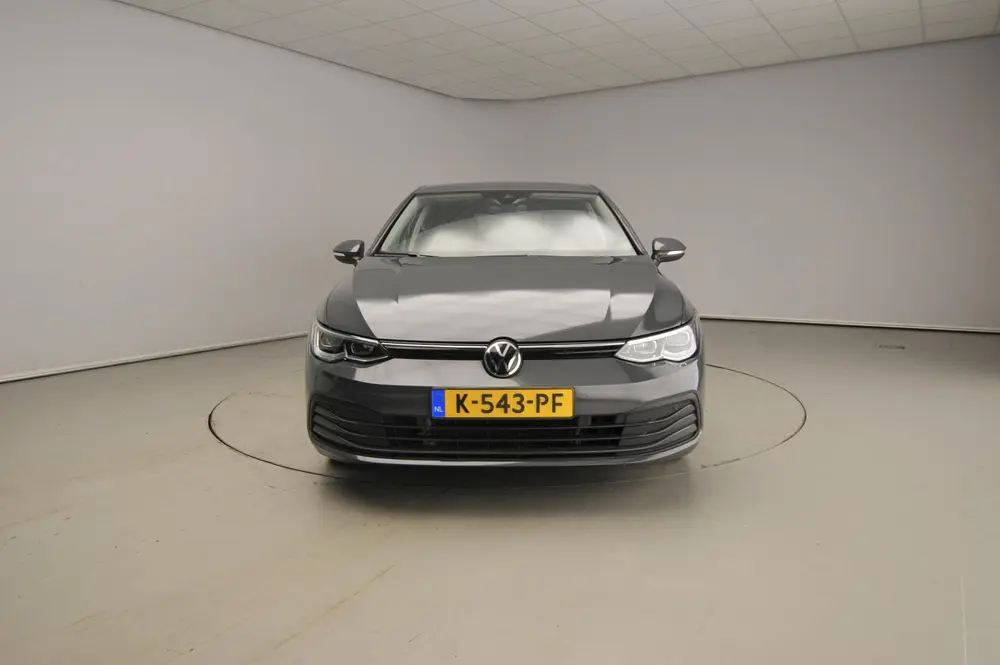Volkswagen Golf 1.0 eTSI Life Business dealer onderhouden | uit 2021, foto 5