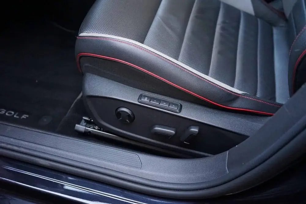Volkswagen Golf 8 GTI Pano/HarmannKardon/Memory/Stoelventila uit 2020, foto 13
