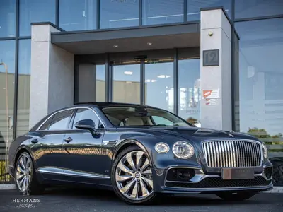 Bentley Flying Spur 6.0 W12 First Edition / NAIM / Rotating uit 2019
