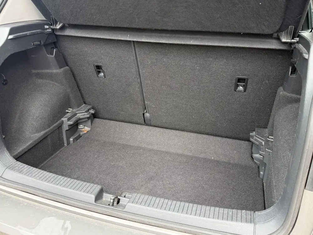 Volkswagen T-Cross 1.0 TSI Life Business Navigatie P uit 2021, foto 19
