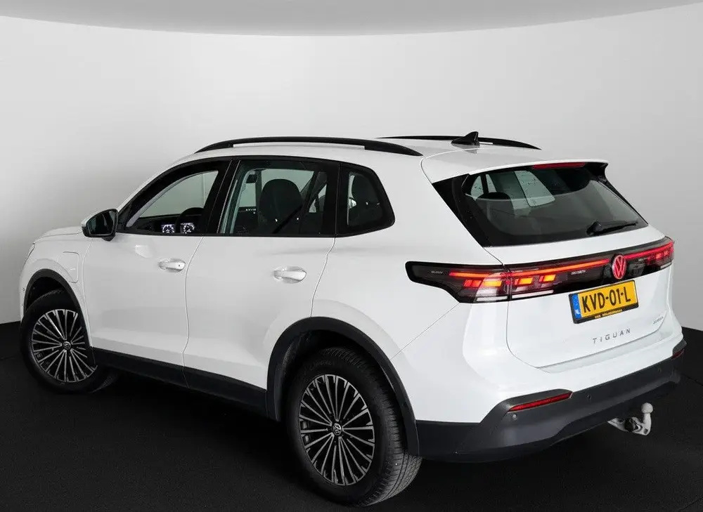 Volkswagen Tiguan 1.5 TSI 204PK eHybrid DSG LIFE 360°CAMERA uit 2025, foto 5