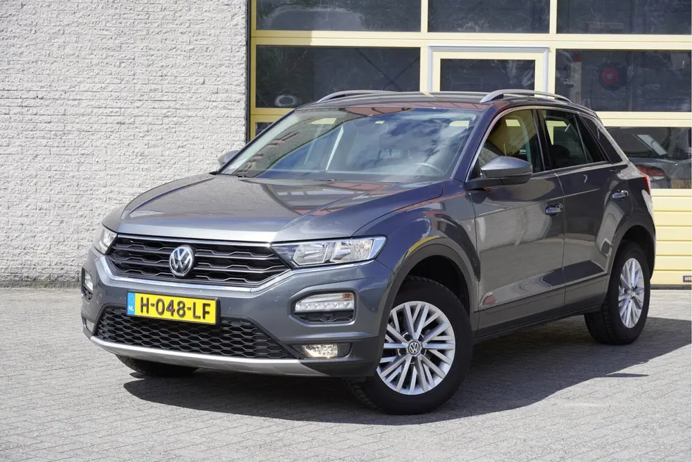 Volkswagen T-Roc 1.5 TSI 150PK! Automaat Style Business Lmv uit 2020, foto 3