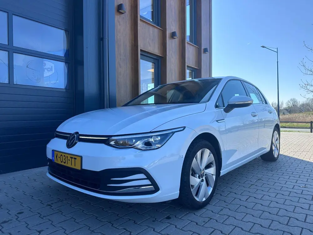 Volkswagen Golf 1.5 eTSI Style automaat l head up l camera uit 2021, foto 7