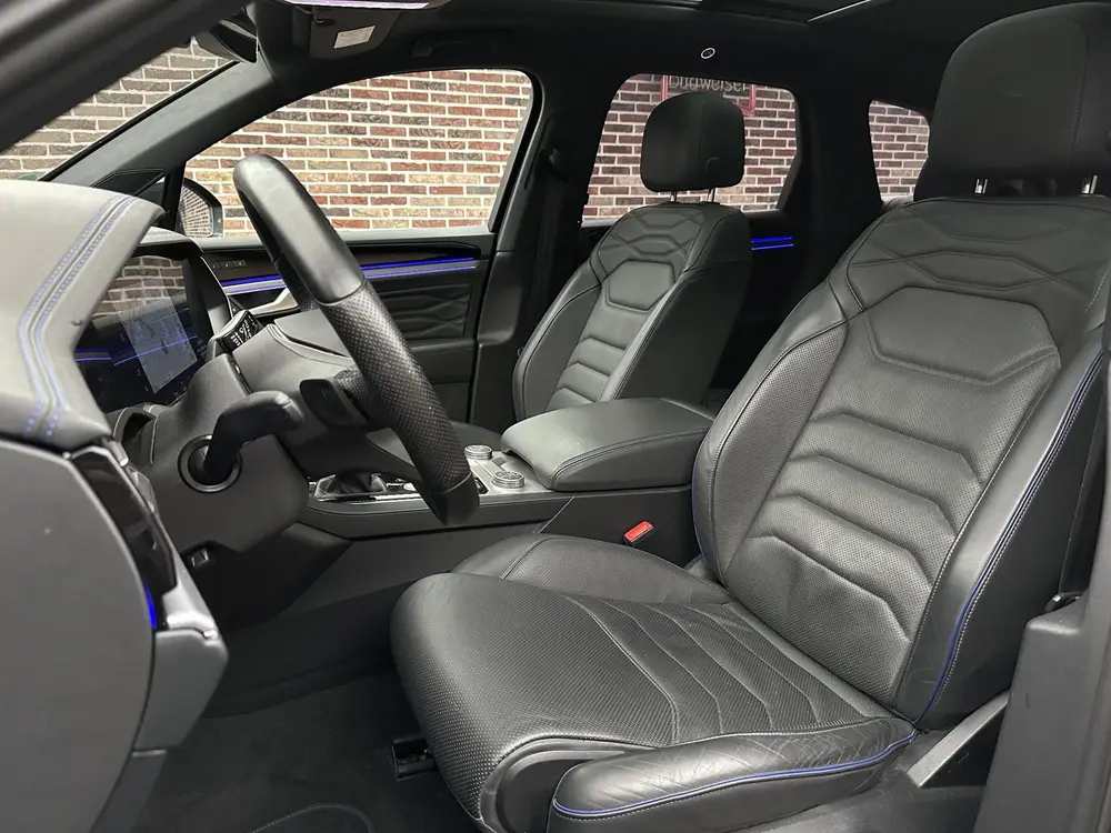 Volkswagen Touareg R 3.0 TSi 4MOTION | Puglia| Dak| Massage| uit 2021, foto 14