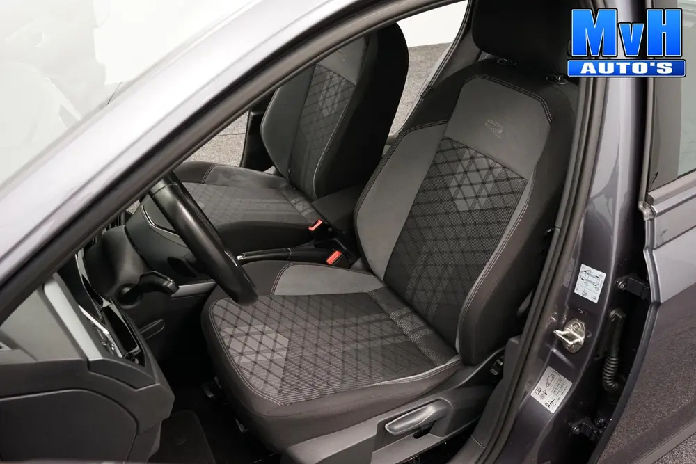 Volkswagen Polo 1.0 TSI R-Line|DSG|ACC|CAMERA|STOELVERW|NAP uit 2022, foto 3