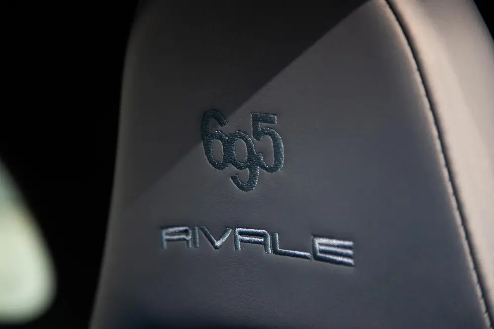 Abarth 695 1.4 T-Jet Rivale | Akrapovic | Beats | Nieuwe Dis uit 2019, foto 17