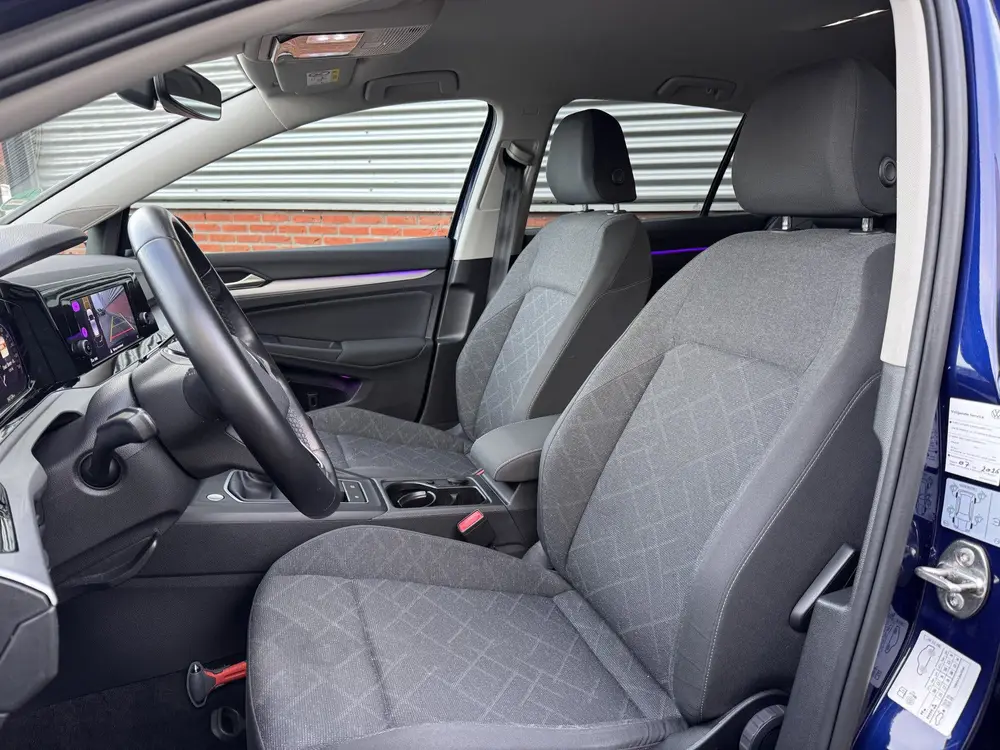Volkswagen Golf 1.5 TSI Life | Camera | Lounge Pakket | Extr uit 2022, foto 3