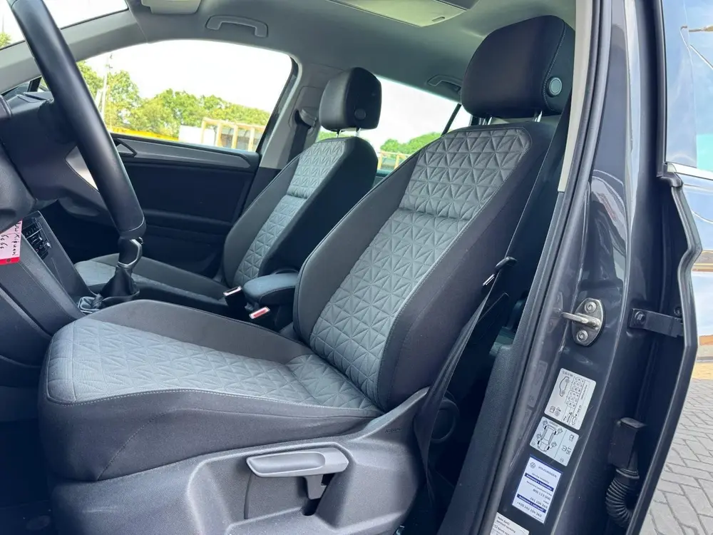 Volkswagen Tiguan 1.5 TSI Life | Adaptive cruise | Carplay | uit 2021, foto 4