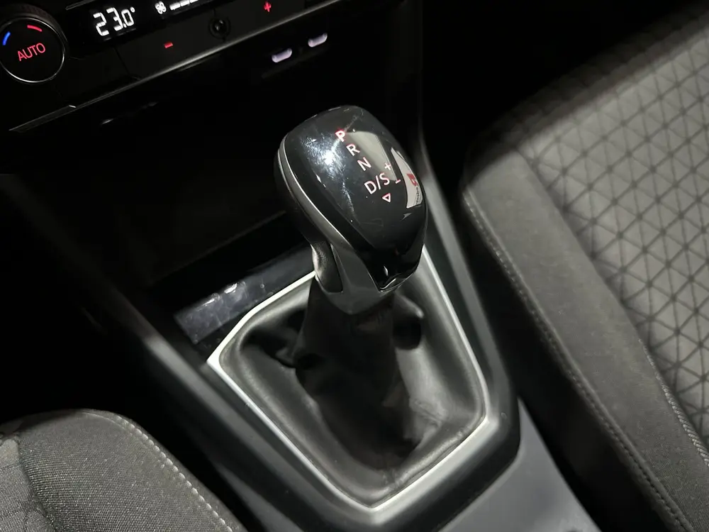 Volkswagen T-Cross 1.0 TSI Style DSG - Carplay / PDC / Lane uit 2021, foto 19