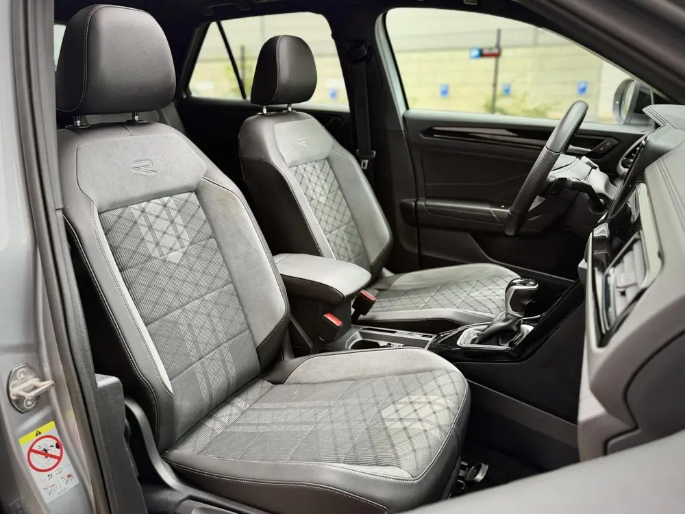 Volkswagen T-Roc 1.5 TSI R-Line DSG |Pano|Camera|Keyless|I.Q uit 2022, foto 12