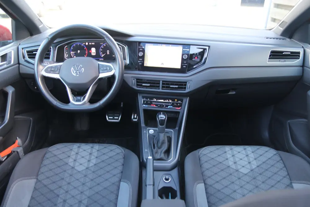 Volkswagen Polo 1.0 TSI R-Line / Navi / Panoramadak / Climat uit 2022, foto 2