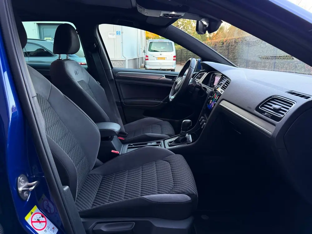 Volkswagen Golf 1.5 TSI Highline R-Line 150pk Pano/Virtual/K uit 2019, foto 15