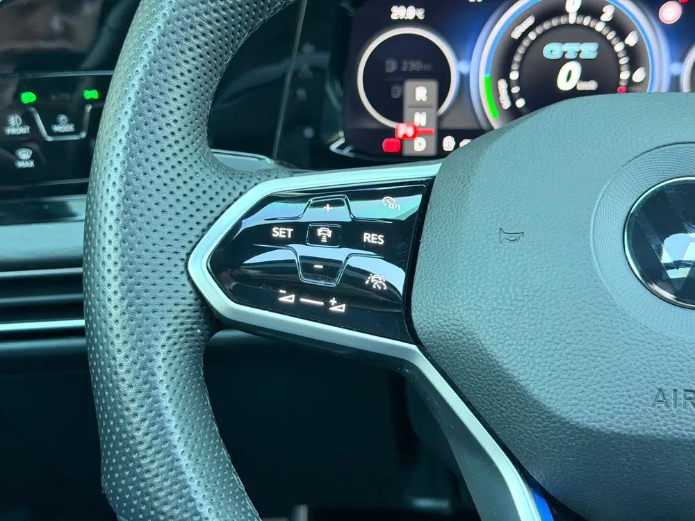 Volkswagen Golf 1.4 eHybrid GTE Pano/Matrix/HuD uit 2021, foto 14