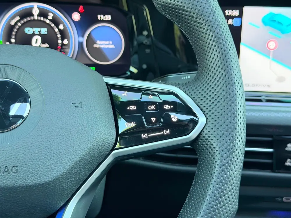 Volkswagen Golf 1.4 eHybrid GTE Pano/Matrix/HuD uit 2021, foto 15