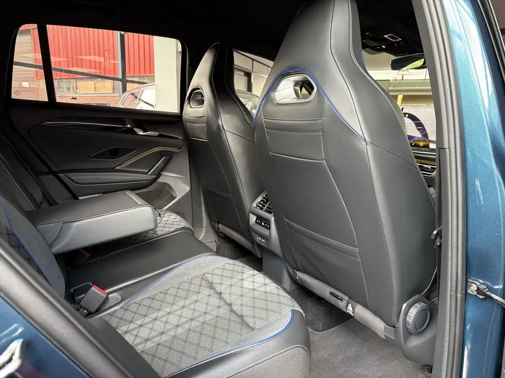 Volkswagen Tiguan 1.5 eHybrid DSG R-LINE SPORT 360° CAMERA/ uit 2025, foto 17