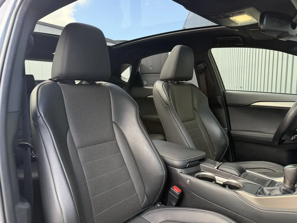 Lexus NX 300h AWD F SPORT | Pano dak | 12 mnd BOVAG Garantie uit 2019, foto 17