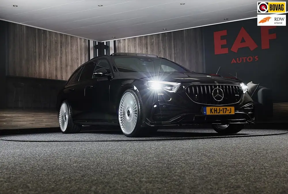 Mercedes-Benz E-Klasse Estate 300 e AMG 53 Look / HYPERSCREE uit 2025