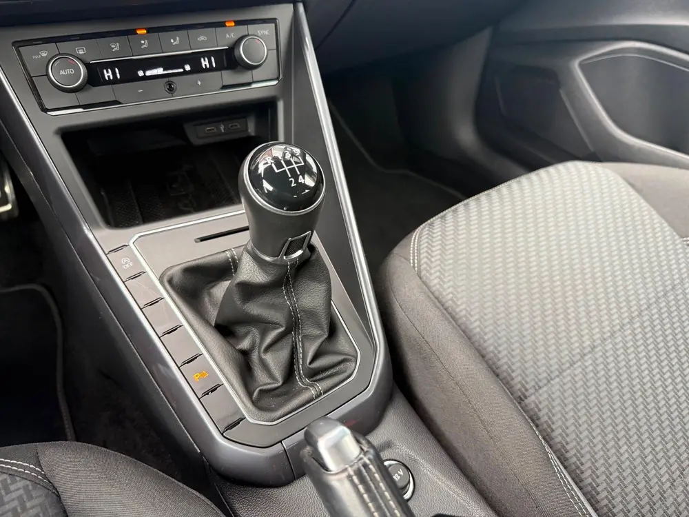 Volkswagen Polo 1.0 TSI Highline Business R - Navi - Parkeer uit 2022, foto 12