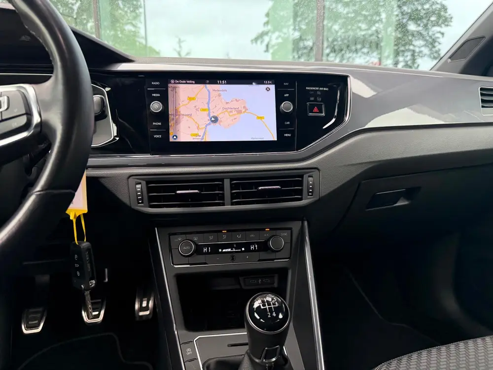 Volkswagen Polo 1.0 TSI Highline Business R - Navi - Parkeer uit 2022, foto 3
