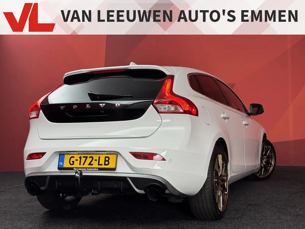 Volvo V40 1.5 T3 Polar+ Sport R-design | Carplay | Pano | St uit 2019, foto 2