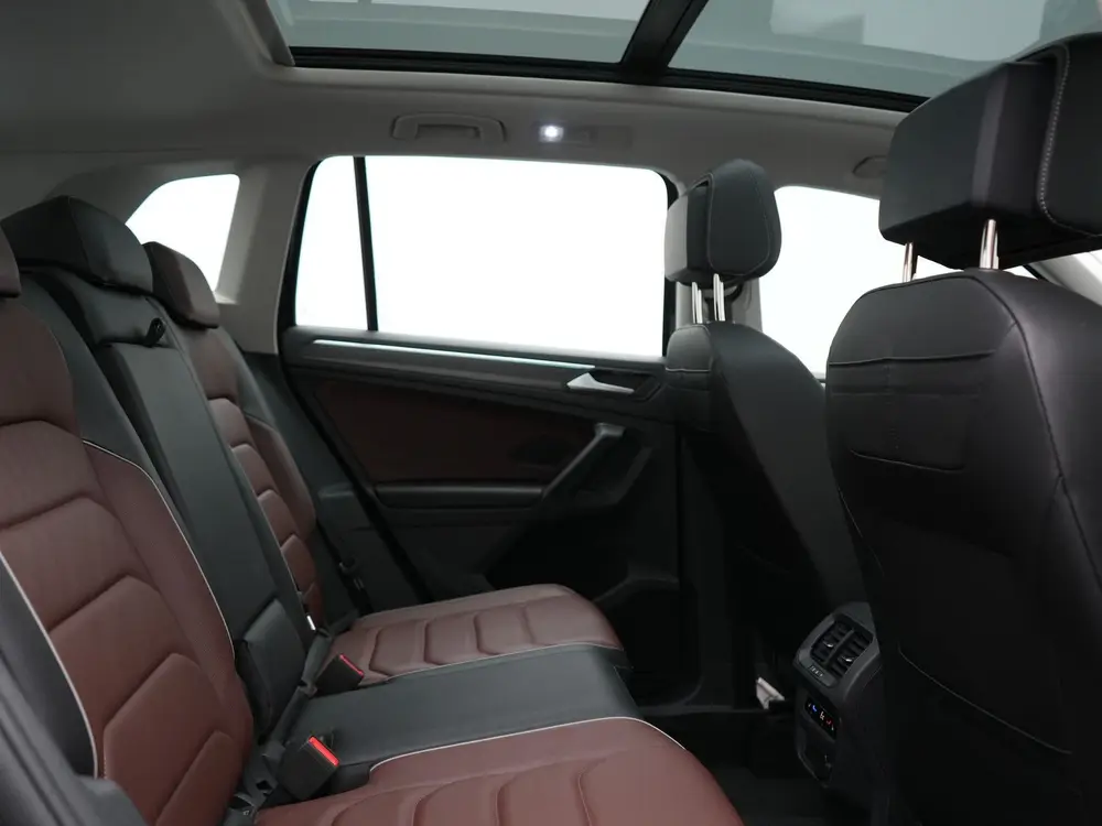 Volkswagen Tiguan 1.4 TSI eHybrid Elegance PHEV 245pk Dealer uit 2022, foto 6