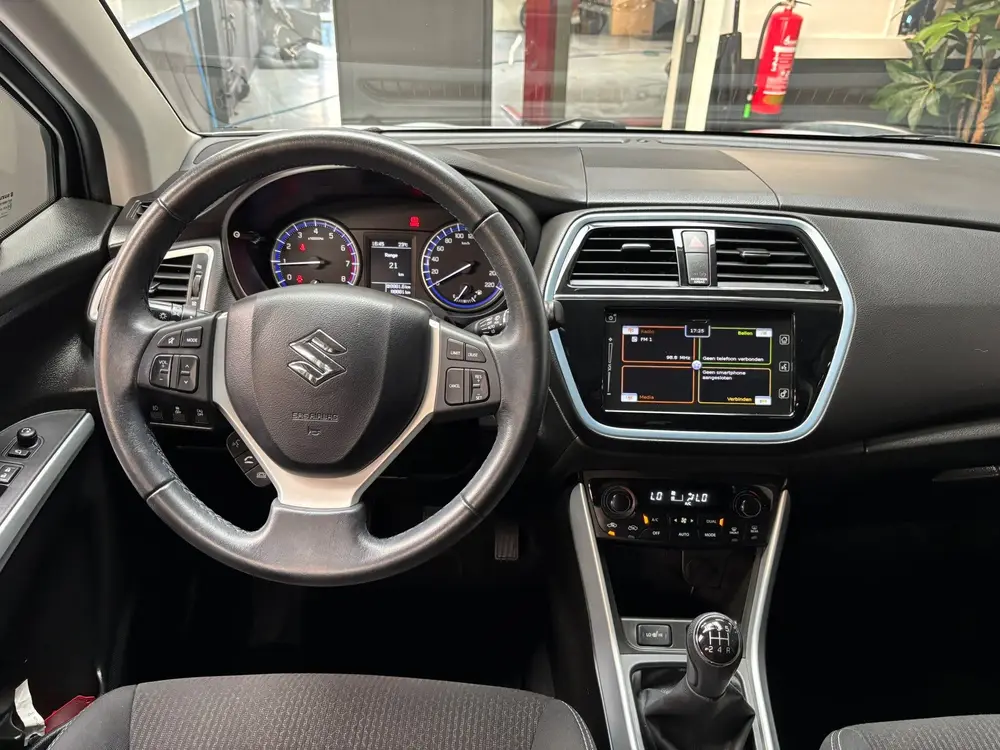 Suzuki S-Cross 1.0 Boosterjet Select / Carplay / Stoelverwar uit 2019, foto 16