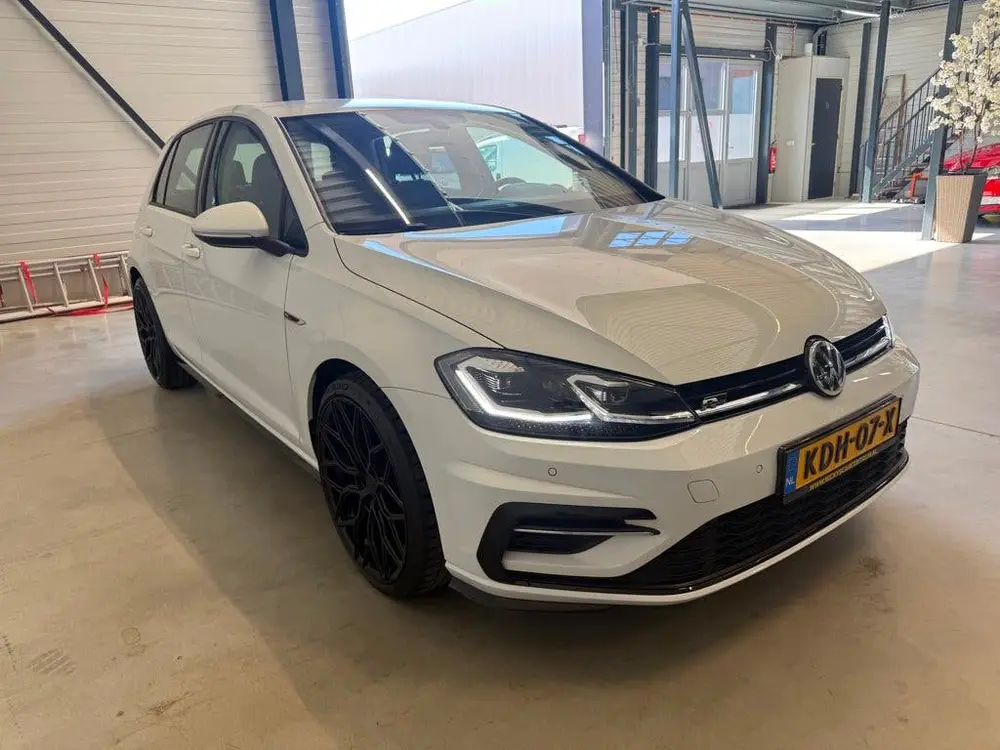 Volkswagen Golf 1.5 TSI Highline R line led navi massage 19 uit 2019, foto 5