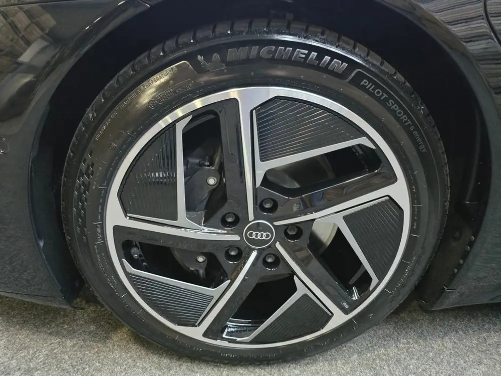 Audi E-tron GT GT edition ZERO 93 kWh Pano Leder/alcantara 4 uit 2022, foto 2